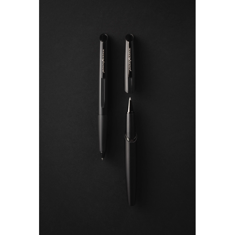Pininfarina PF TWO Black roller | Agold
