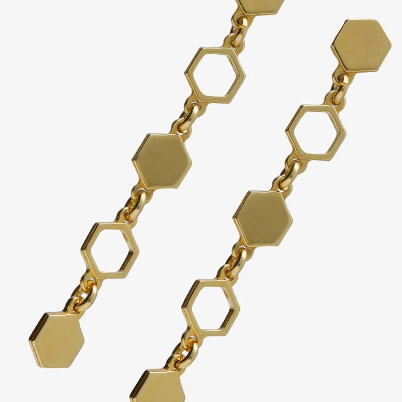 Victoria Cruz Orecchini lunghi esagonali in argento | Agold