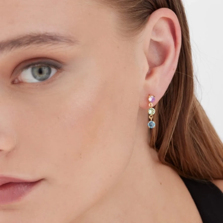 Victoria Cruz Orecchini corti in Argento con cristalli multicolori | Agold